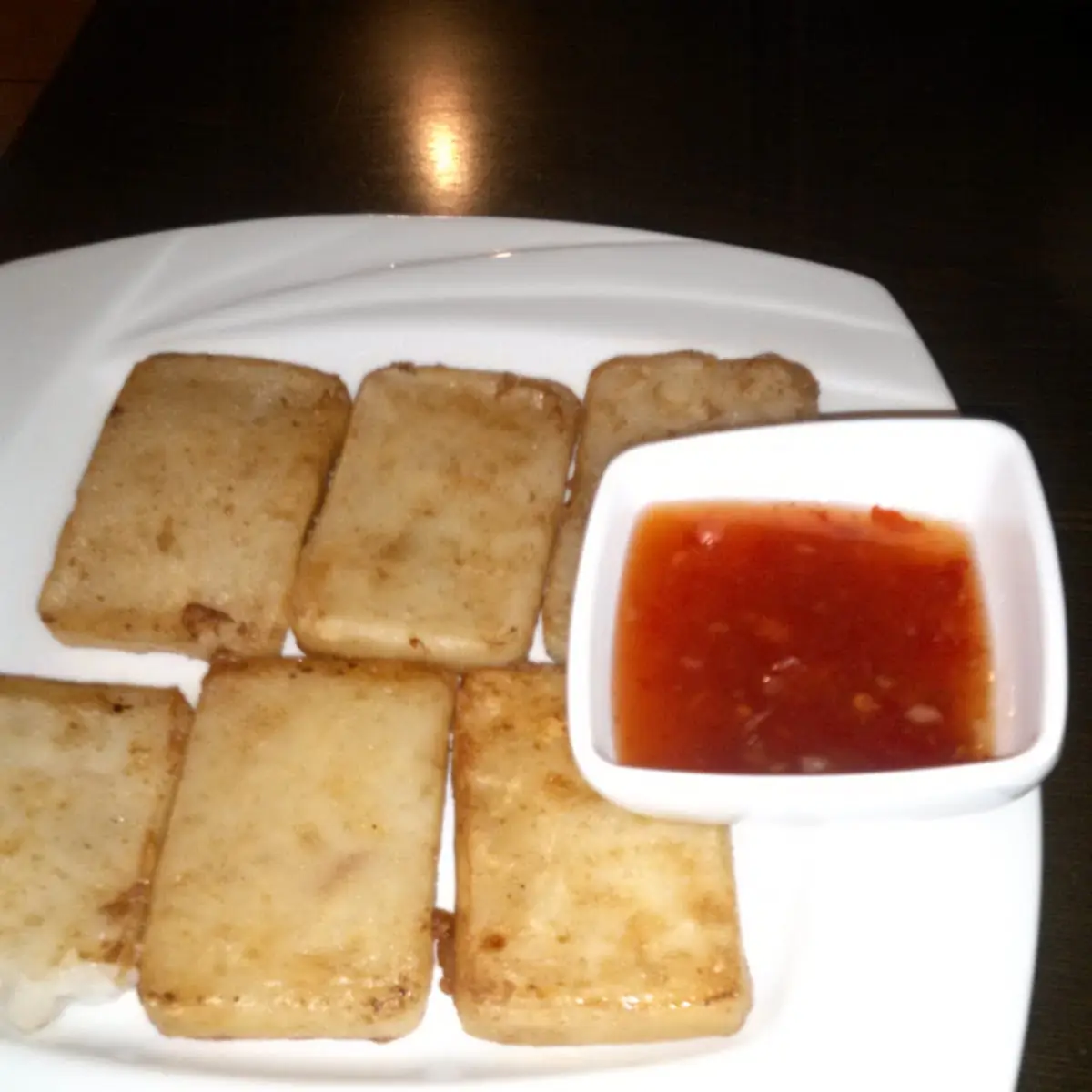 鲜豆腐 Fried Tofu with Dipping Sauce